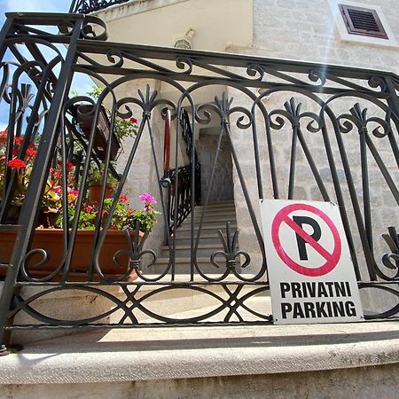 Fiumera Kotor Apartment Luaran gambar