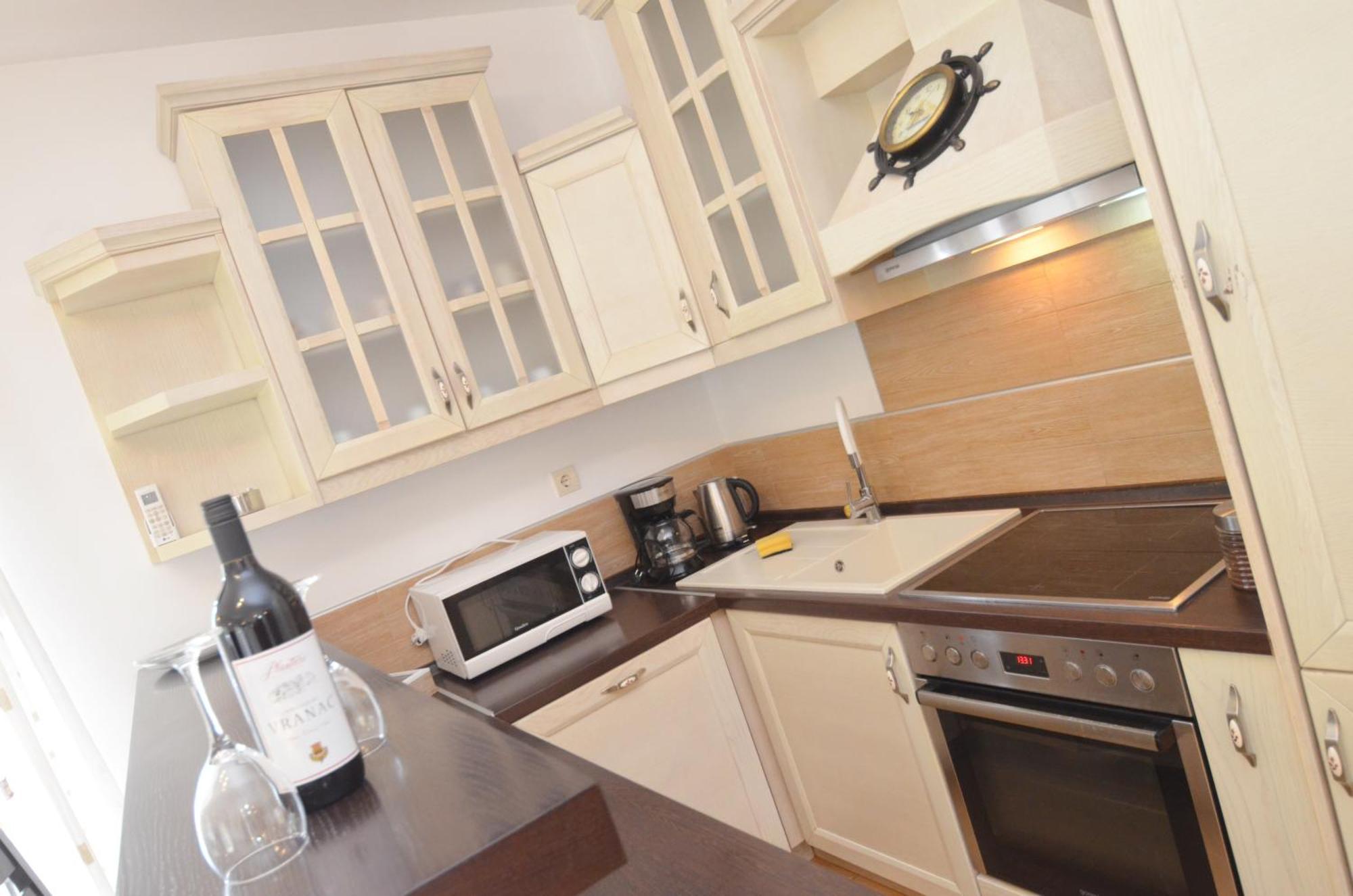Fiumera Kotor Apartment Luaran gambar